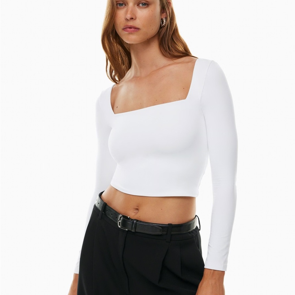 Aritzia Babaton Contour Square Neck Long Sleeve Shirt